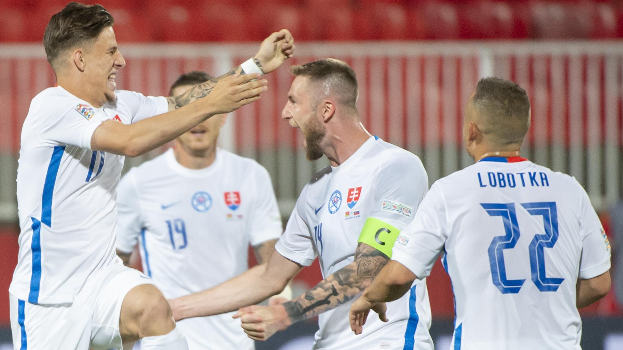 Kto dáva v TV futbal dnes Slovensko - Kazachstan | Šport.sk