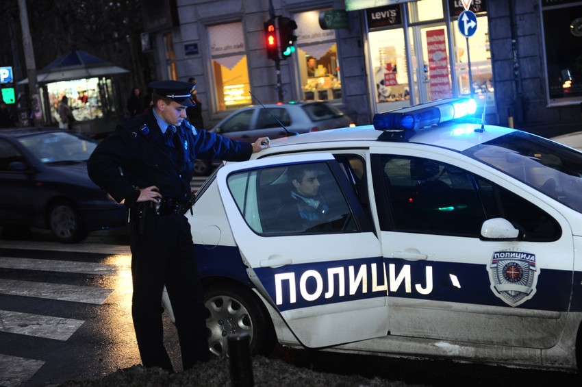 Putnici zadržali napadače i pomogli da ih policija privede