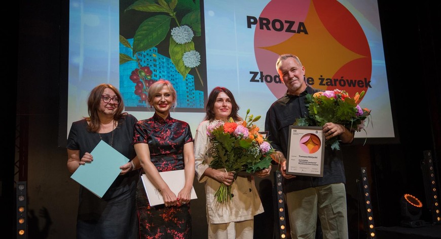 Ze zgłoszonych 755 książek jury wybrało 15 tytułów. Spośród nominowanych książek nagrodzono pięć najlepszych. Zwycięzcy otrzymali nagrody finansowe w wysokości 30 tys. zł, pozostali nominowani po 10 tys. zł.