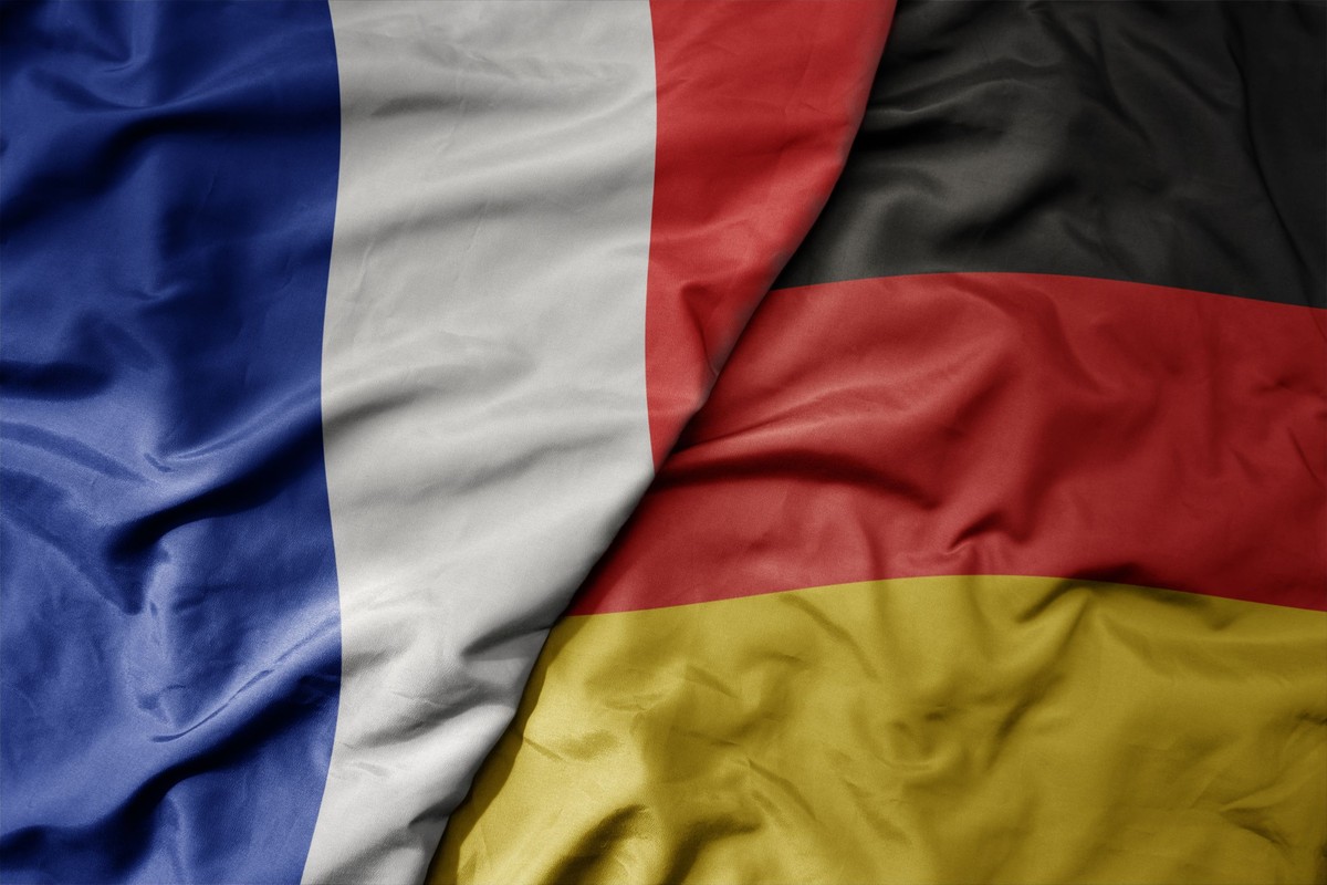 Otwarty konflikt między Francją i Niemcami, kryzys finansowy i problemy w strefie euro to tylko początek problemów, jakie grożą Francji po dojściu do władzy skrajnych prawicowych i lewicowych populistów