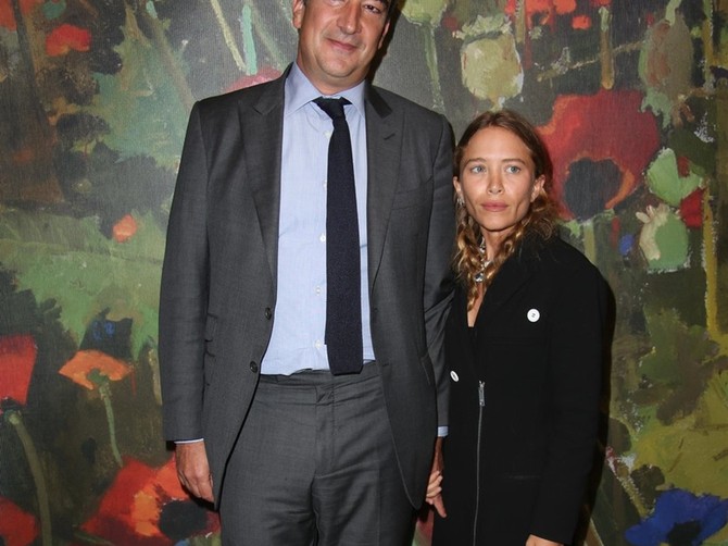 Meri Kejt Olsen i Olivje Sarkozi 