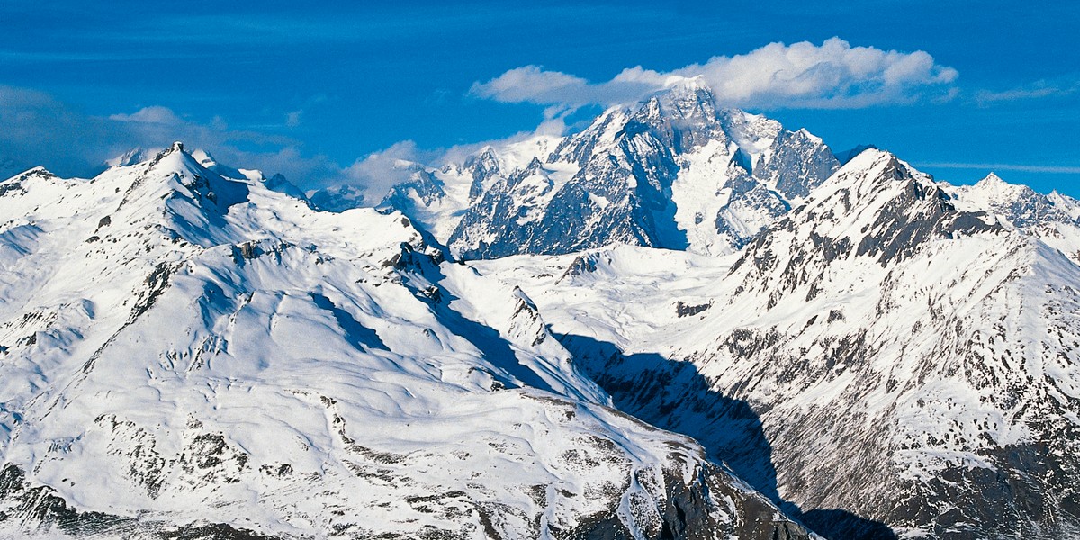 Mont Blanc- najwyższy szczyt Alp i najwyższy szczyt Europy