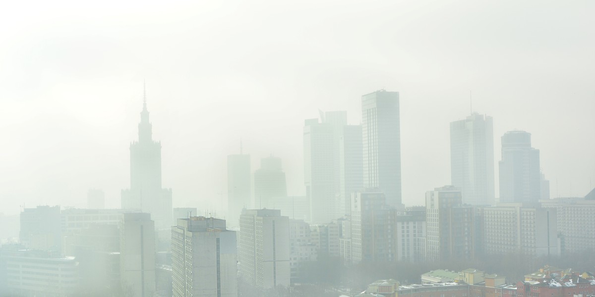 Polacy zaczęli dostrzegać problem smogu i zmian klimatu. Wielu z nich byłoby skłonnych płacić więcej za prąd, o ile nie będzie produkowany z węgla.