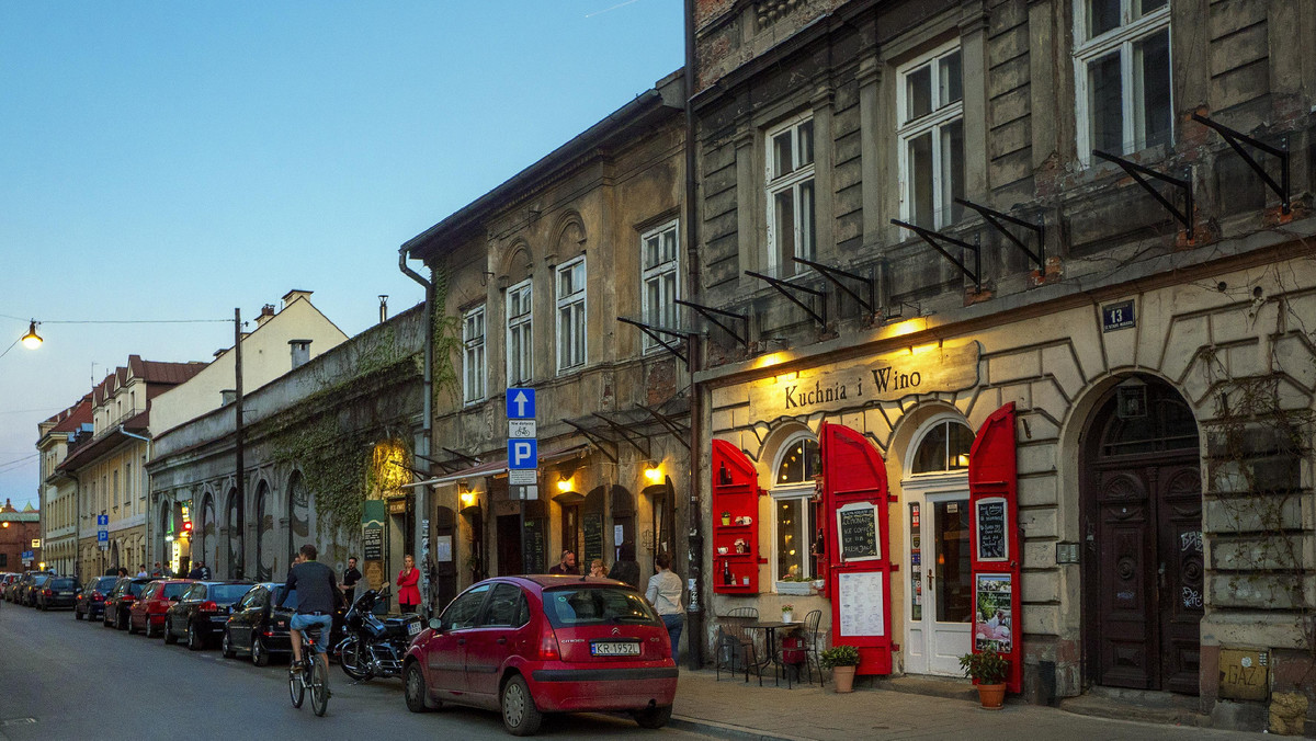 Kraków: Kazimierz tylko dla ekologicznych samochodów. Zakaz wszedł w życie