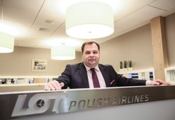 Resort skarbu po dymisji Mikosza: Prowadzimy zaawansowane rozmowy z inwestorem dla PLL LOT