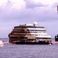 'Costa Concordia' ustawiona została do pionu.  źródło: Reuters