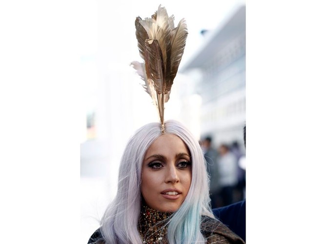 Lady Gaga - mistrzyni szalonych kapeluszy. Zobacz zdjęcia!