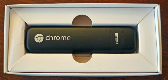 Chromebit jeszcze w pudełeczku