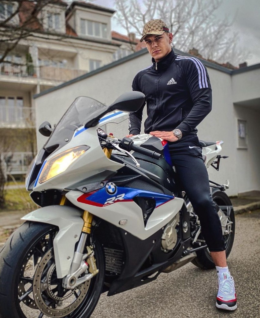 Elvis, Oljin verenik