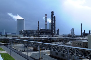 Paulinino z grupy J&T sprzeda Orlenowi akcje Unipetrolu