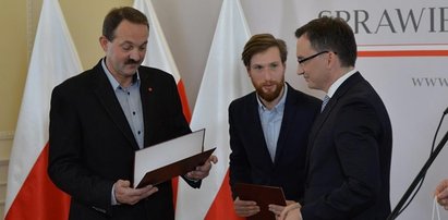 Powstrzymali nożownika z galerii. Bohaterom podziękował minister Ziobro