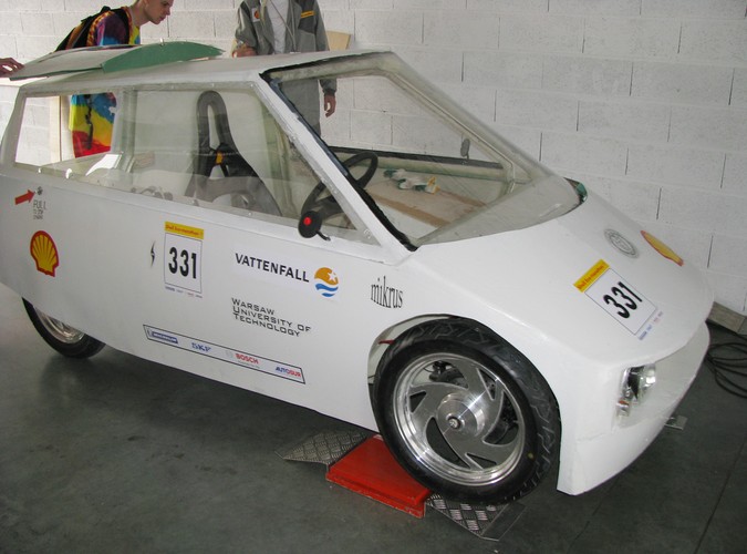 Mikrus w trakcie przygotowań do jazdy.