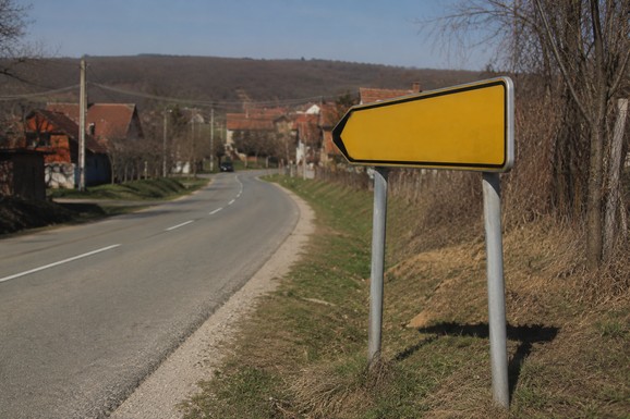 Kad meštani ovog sela kažu odakle su - ljudi širom regiona p