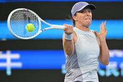 Bolesna porażka Świątek w Wuhan. Paolini za siódmym razem pokonała Polkę