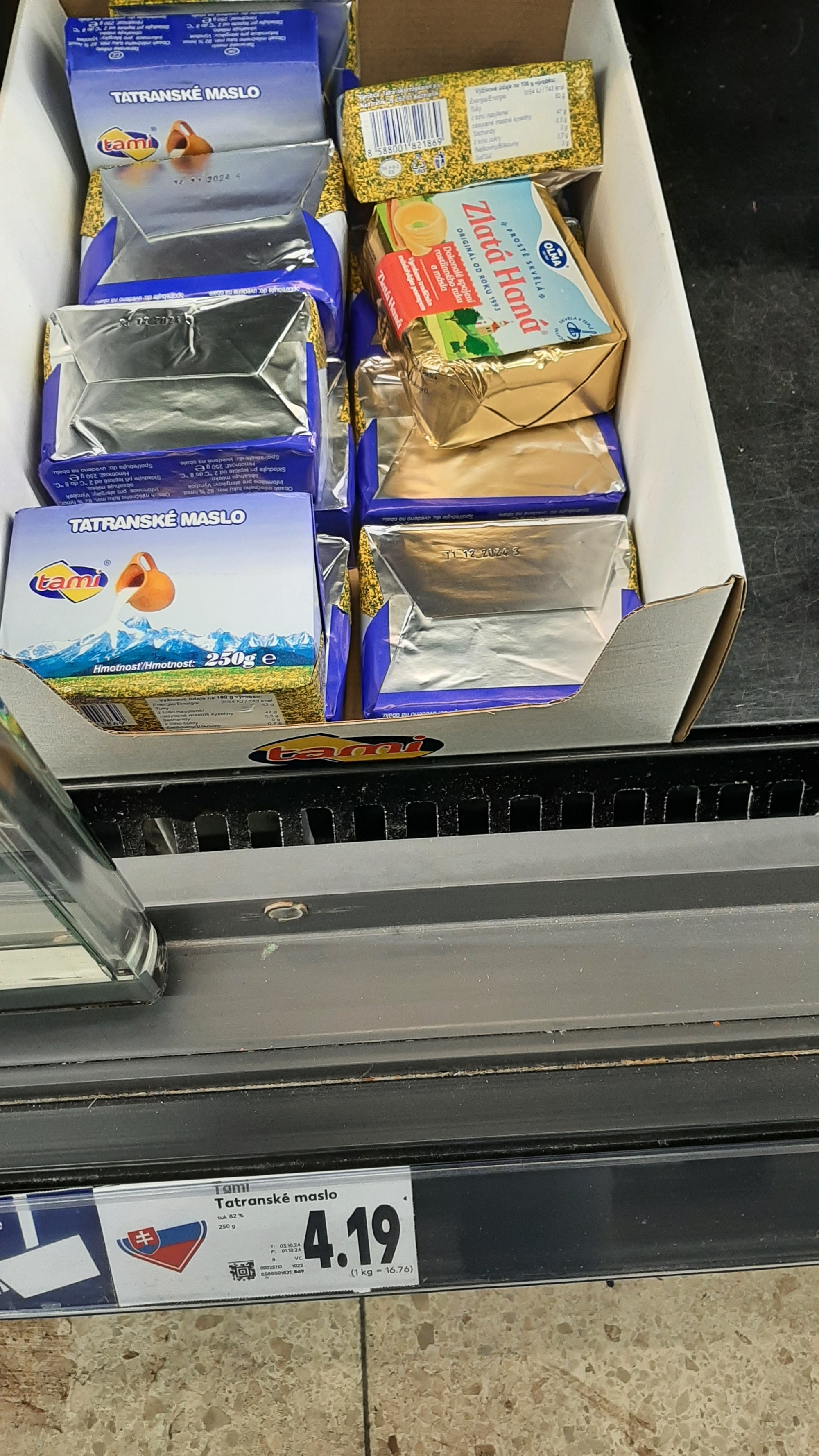 Čitateľka poslala cenu masla zo známeho nákupného reťazca.