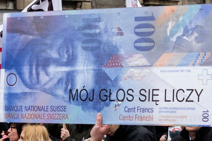 "DGP" o frankowiczach: Banki narzekają na sędziów