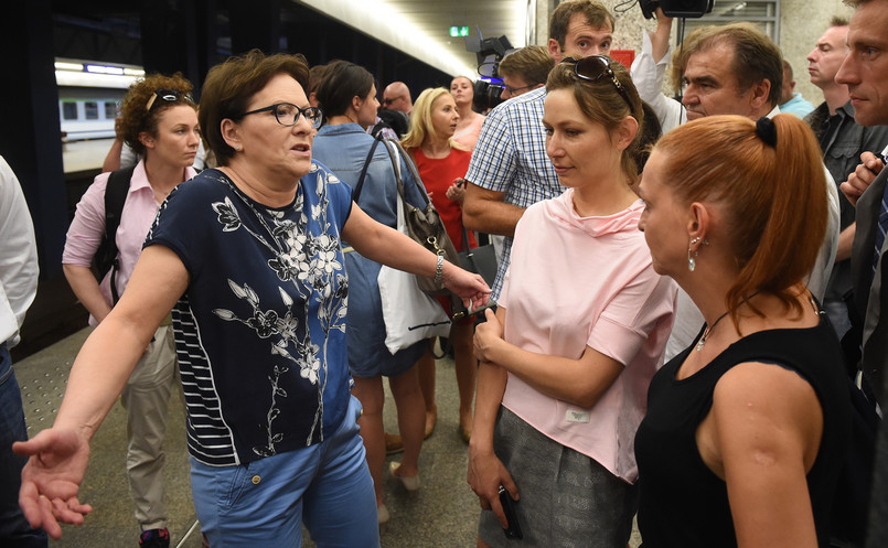 Premier w ramach akcji "kolej na Ewę" wybrała się pociągiem do Wielkopolski