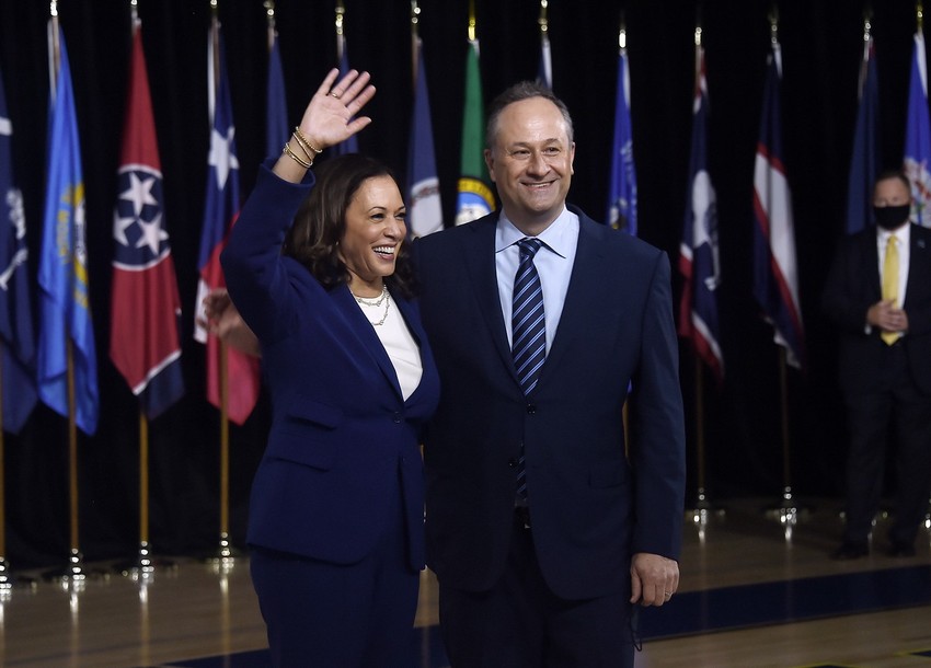 Kamila Haris i Daglas Emhof