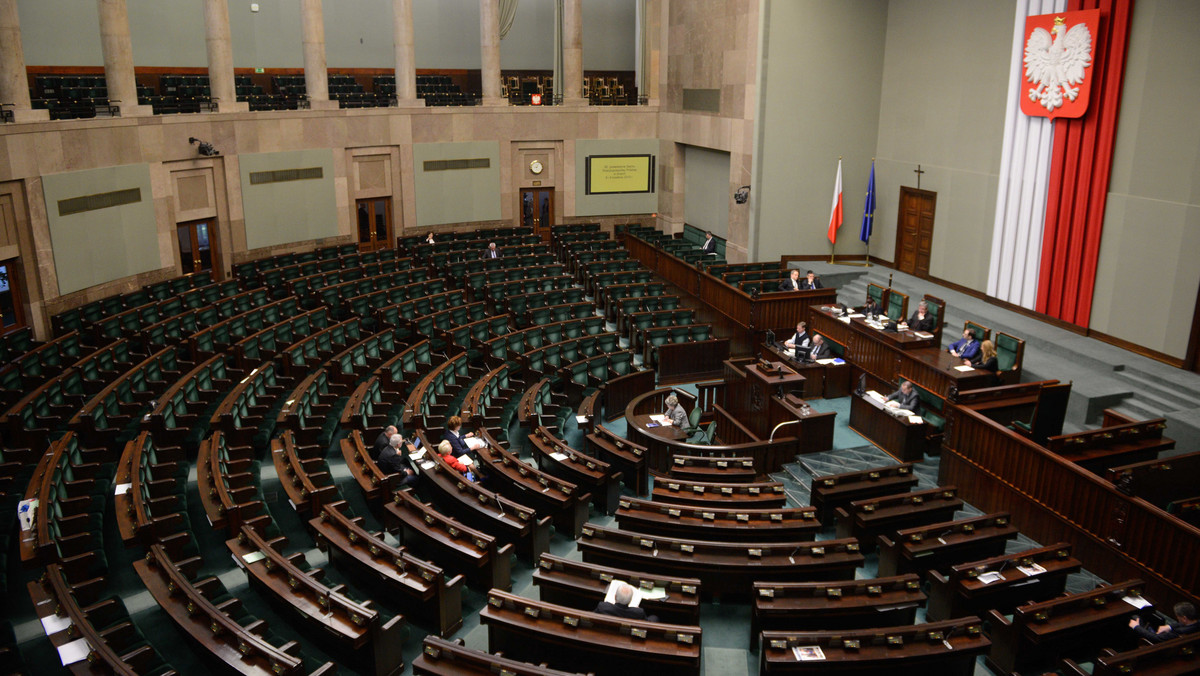 Dr Edyta Bielak-Jomaa będzie nowym Generalnym Inspektorem Ochrony Danych Osobowych - zdecydował Sejm. Za jej kandydaturą, zaproponowaną przez PO, głosowało 236 posłów. Zgłoszony przez posłów SLD i niezrzeszonych Sylweriusz Marcin Królak uzyskał 39 głosów.