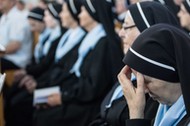 Kraków, 09.06.2013. Siostry zakonne podczas uroczystości beatyfikacyjnych 9 bm., w Sanktuarium Bożego Miłosierdzia w Krakowie-Łagiewnikach