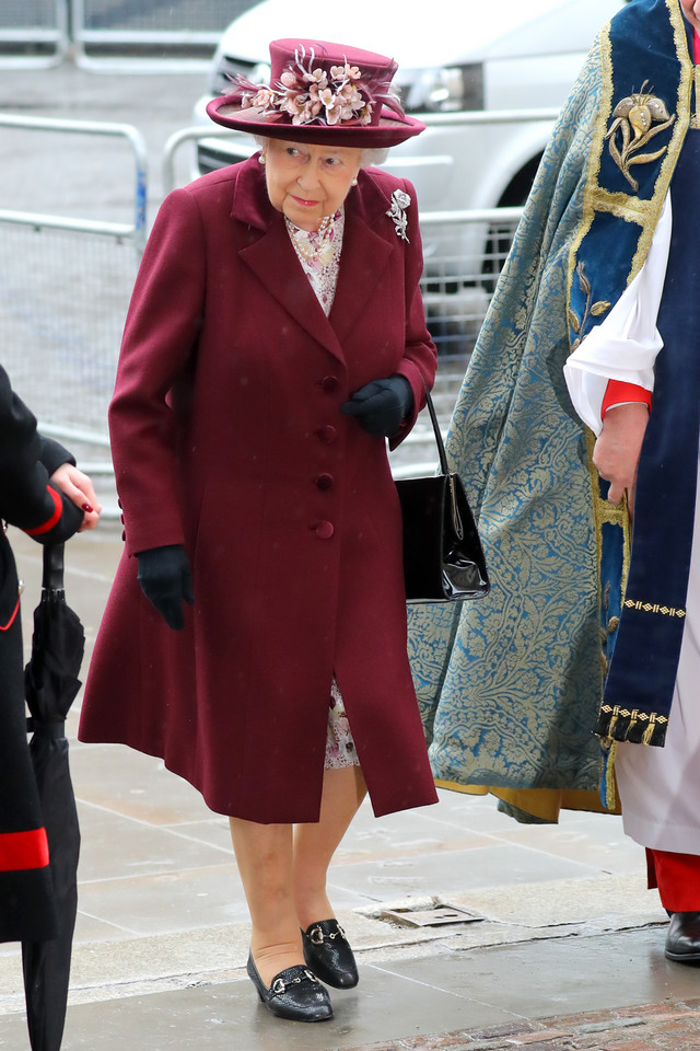 Książęce pary w drodze na uroczystości w Opactwie Westminsterskim