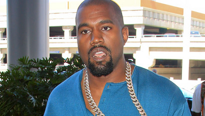 Kanye West a válása előtt egy nappal kirúgta az ügyvédjét