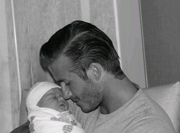 Beckham zagrał na nosie tabloidom. Sam pokazał swoją córeczkę