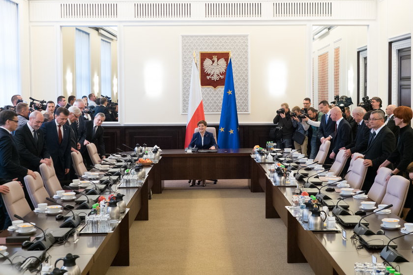 Sejm udzielił wotum zaufania dla rządu premier Beaty Szydło