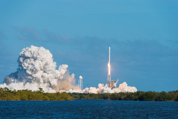 Start rakiety Falcon Heavy