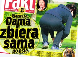 Kwaśniewska zbiera psie kupy