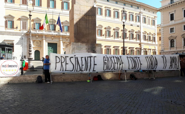 Lider Ruchu Pięciu Gwiazd do premiera: Jesteś rzadką perłą, sługą narodu