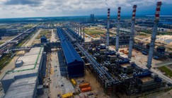 Africa’s richest man is about to run Africa's largest oil refinery at full power