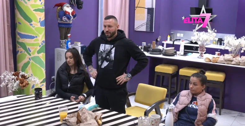 Zadrugari u haotičnoj svađi