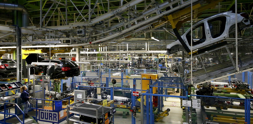 Mercedes przeniesie fabrykę do Polski?!