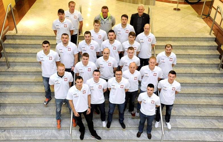 Reprezentacja Polski ma nowe stroje. Zagra w nich na mundialu