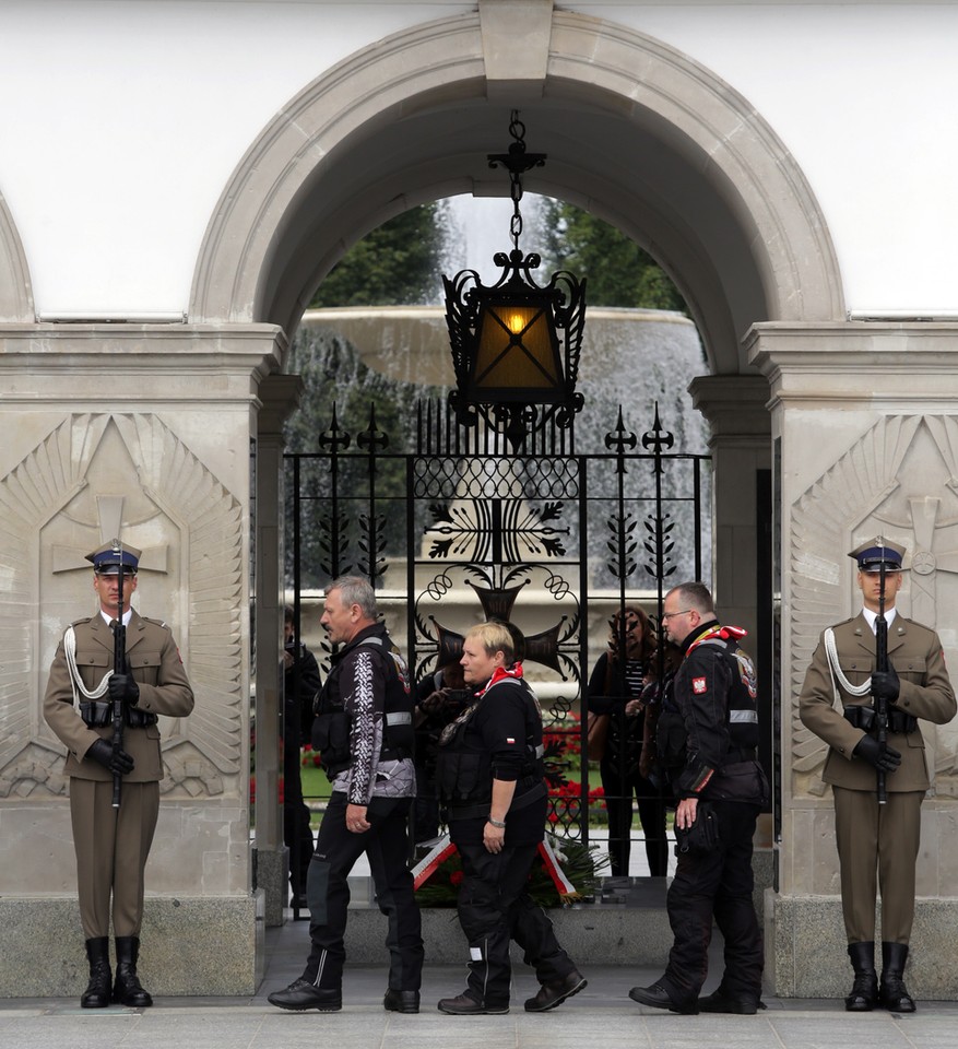 WARSZAWA XVII MOTOCYKLOWY RAJD KATYŃSKI (Włodzimierz Lach, Katarzyna Wróblewska)