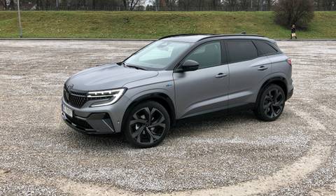 Renault Austral to prawdziwy skok jakościowy. Czy ma jakieś wady?