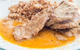 najsmaczniejszy-quiz-dla-miesozercow-to-przeboje-z-prl-znasz-rumsztyk-bryzol-i-forszmak-1010-zdobeda-smakosze