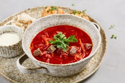 Przepis na najlepszy barszcz ukraiński – krok po kroku