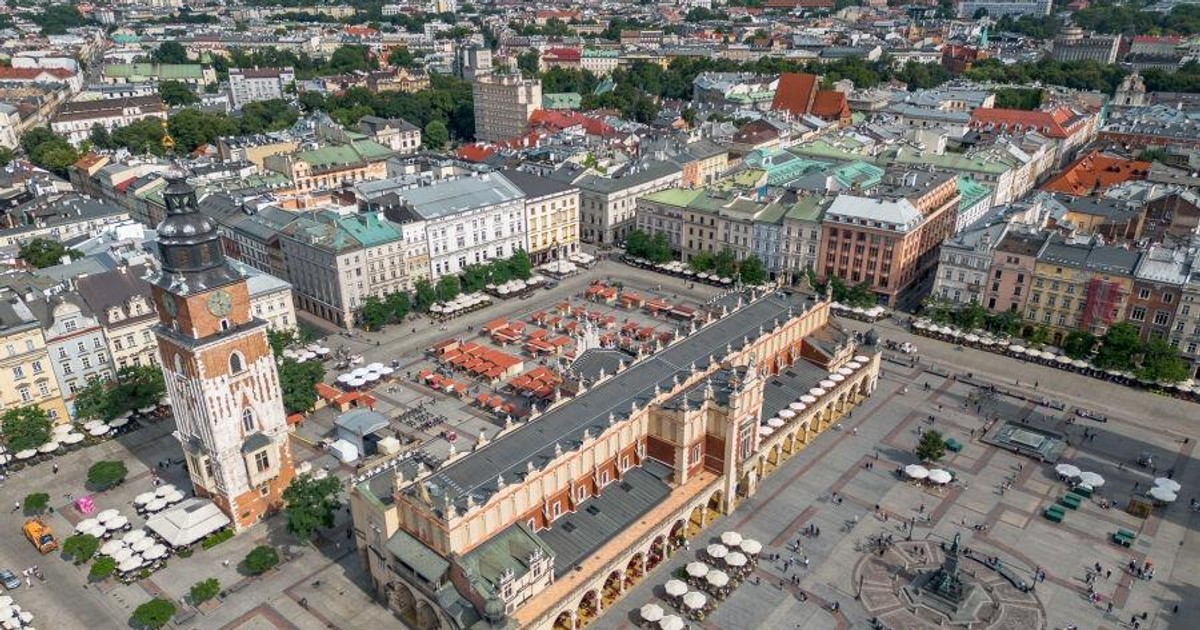 Projekt mieszkańców Krakowa nabiera tempa. Rynek Główny już niedługo zyska nowe drzewa