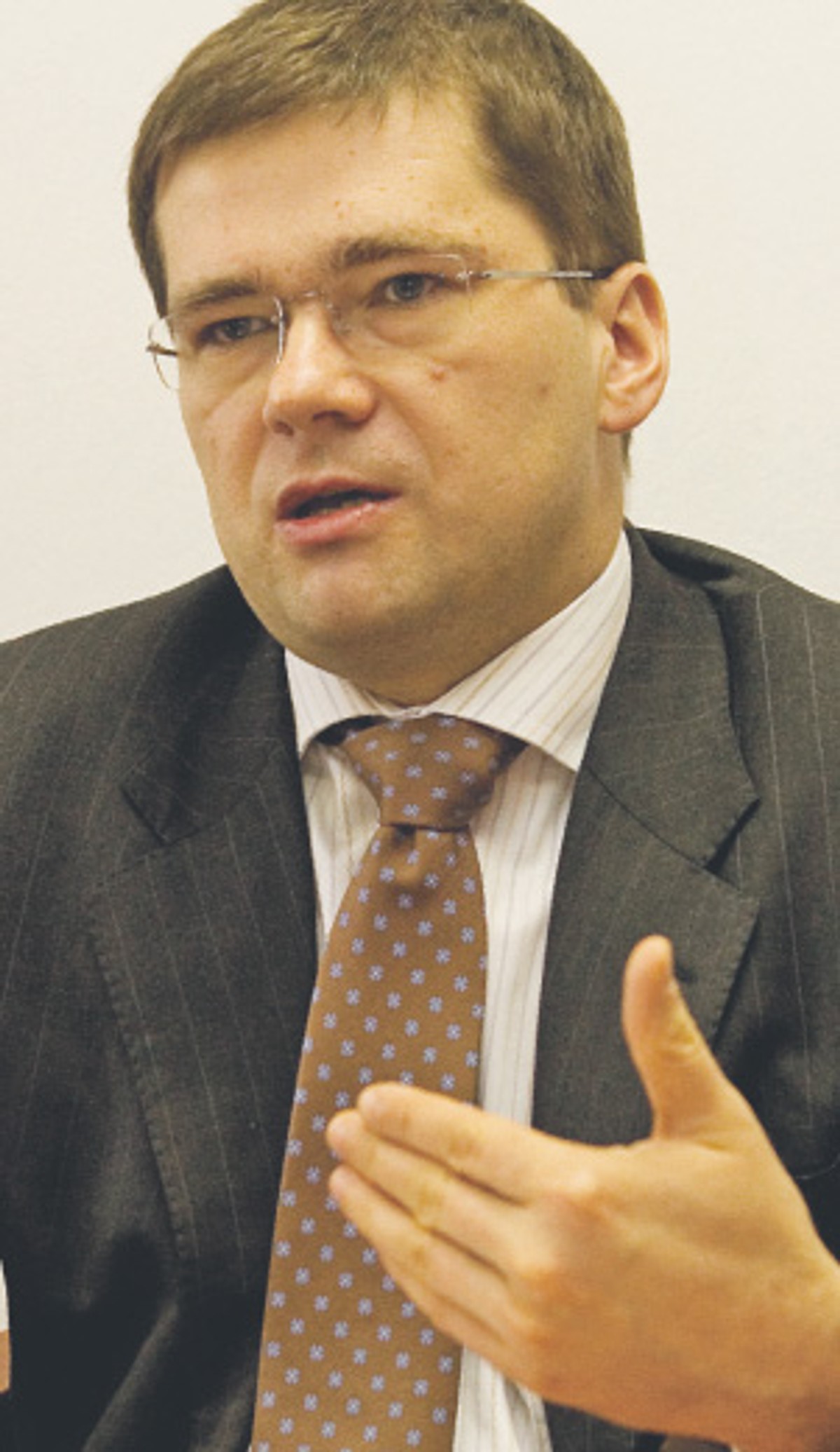 Osoby, które stracą pracę i znajdą ją poza miejscem zamieszkania, otrzymają pomoc ze środków UE - zapewnia Paweł Chorąży z Ministerstwa Rozwoju Regionalnego Fot. Wojciech Górski