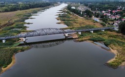 Skażenie Odry. Nie wystarczy samo zaostrzenie norm