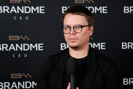 Jarosław Królewski, założyciel i prezes Synerise z prestiżową nagrodą BrandMe CEO