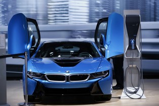 Cios w niemieckiego giganta. Chińczycy podkupili kluczowych dyrektorów z BMW