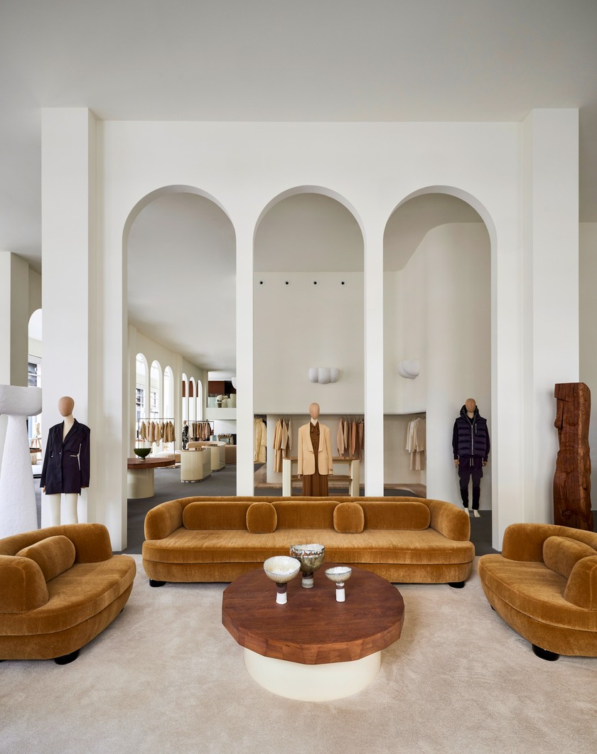 Arkadien Auf 700 Quadratmetern Fläche bietet The Square ein sorgsam kuratiertes Gesamterlebnis.