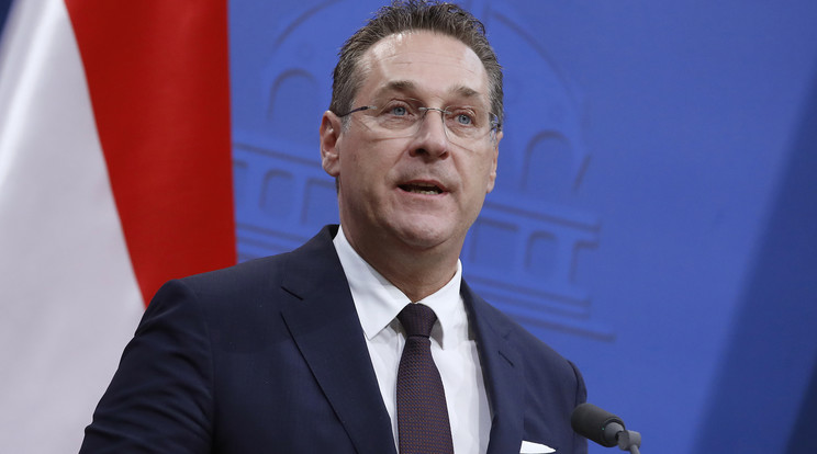 Christian Strache állítja, megtalálja azokat, akik tőrbe csalták és lejáratták a videóval / Fotó: MTI- Koszticsák Szilárd