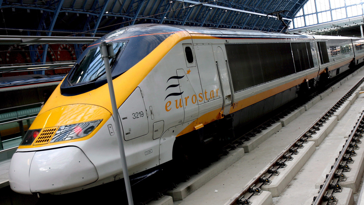 Tysiące pasażerów pociągów Eurostar zmuszonych zostało w poniedziałek do zmiany swoich planów podróży z powodu strajku pracowników belgijskich kolei.
