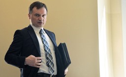 Raport o prokuraturze Ziobry: Szybkie awanse i sukcesy odtrąbione na wyrost