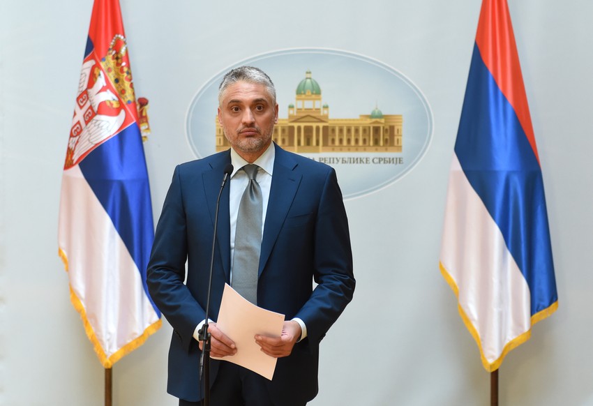 Da se reše problemi kao u Makedoniji i Crnoj Gori, predlaže LDP