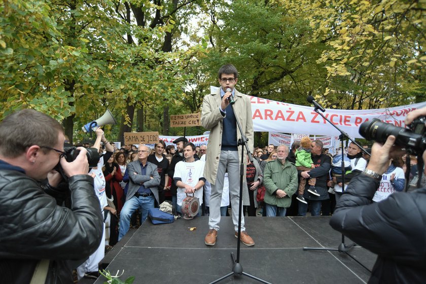 Protesty lekarzy rezydentów w całej Polsce